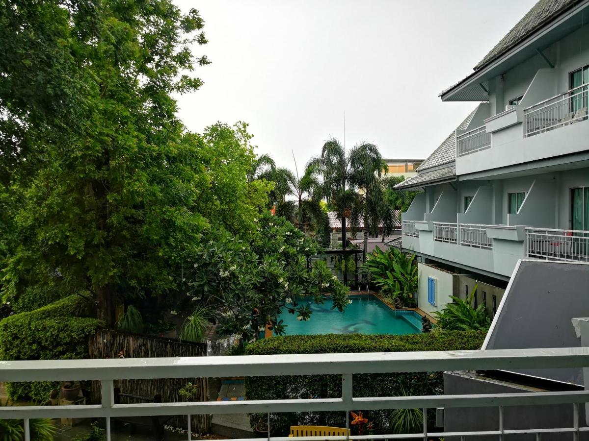 Baan Suksiri Hotel Хуа Хин Екстериор снимка
