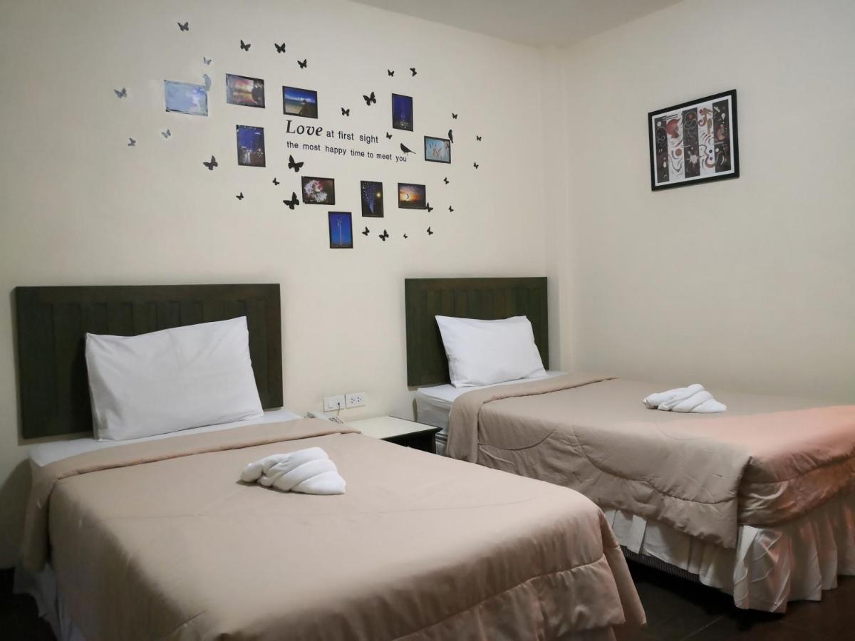 Baan Suksiri Hotel Хуа Хин Екстериор снимка