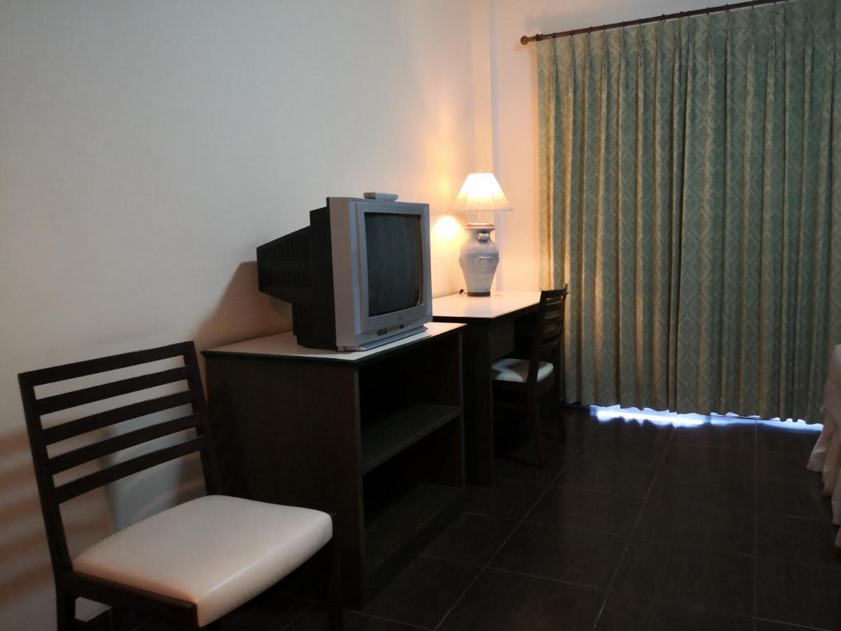 Baan Suksiri Hotel Хуа Хин Екстериор снимка