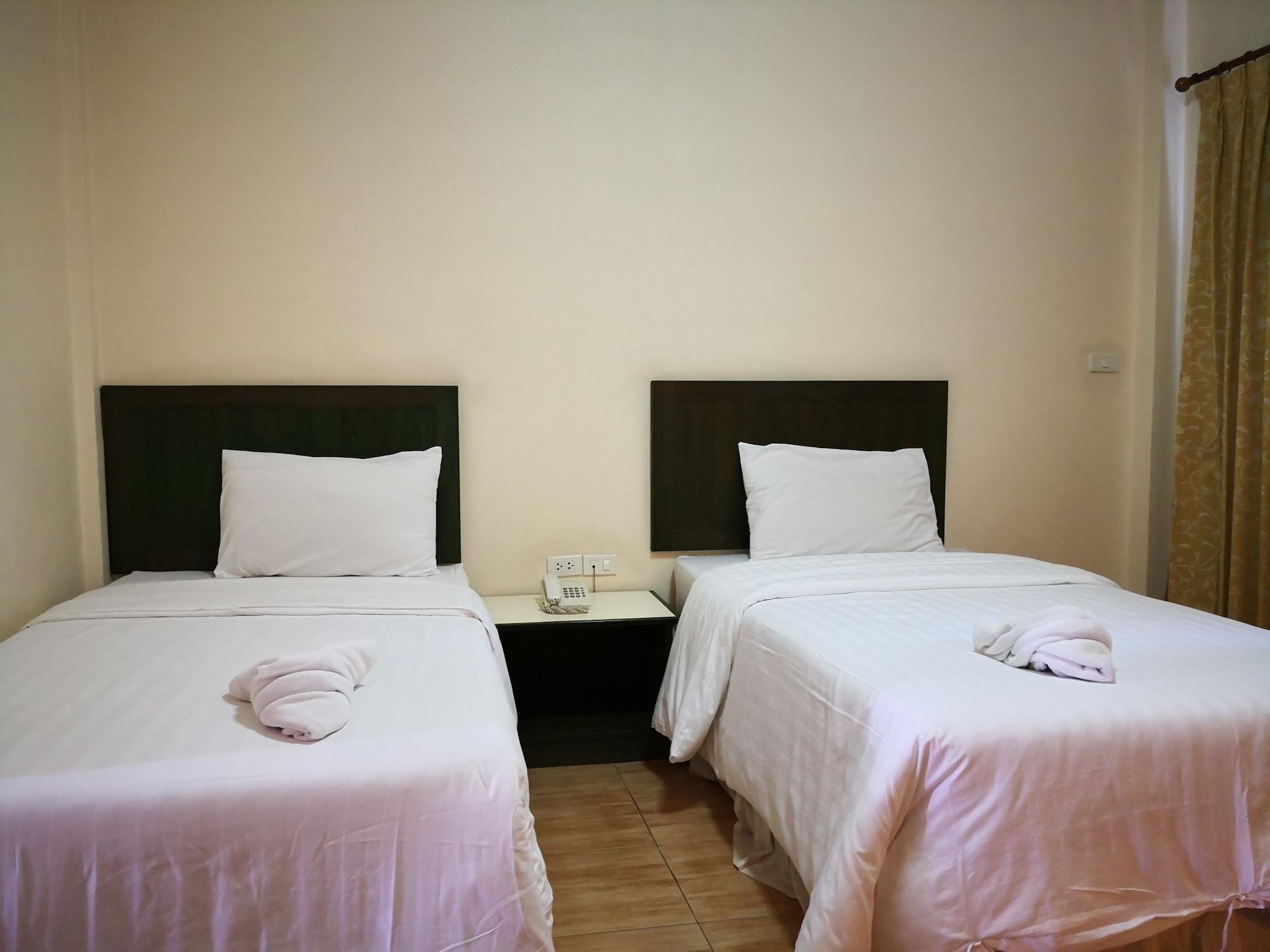 Baan Suksiri Hotel Хуа Хин Екстериор снимка