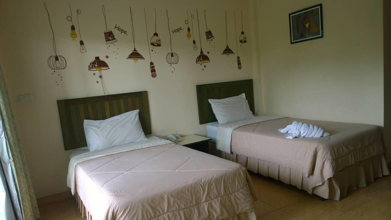 Baan Suksiri Hotel Хуа Хин Екстериор снимка