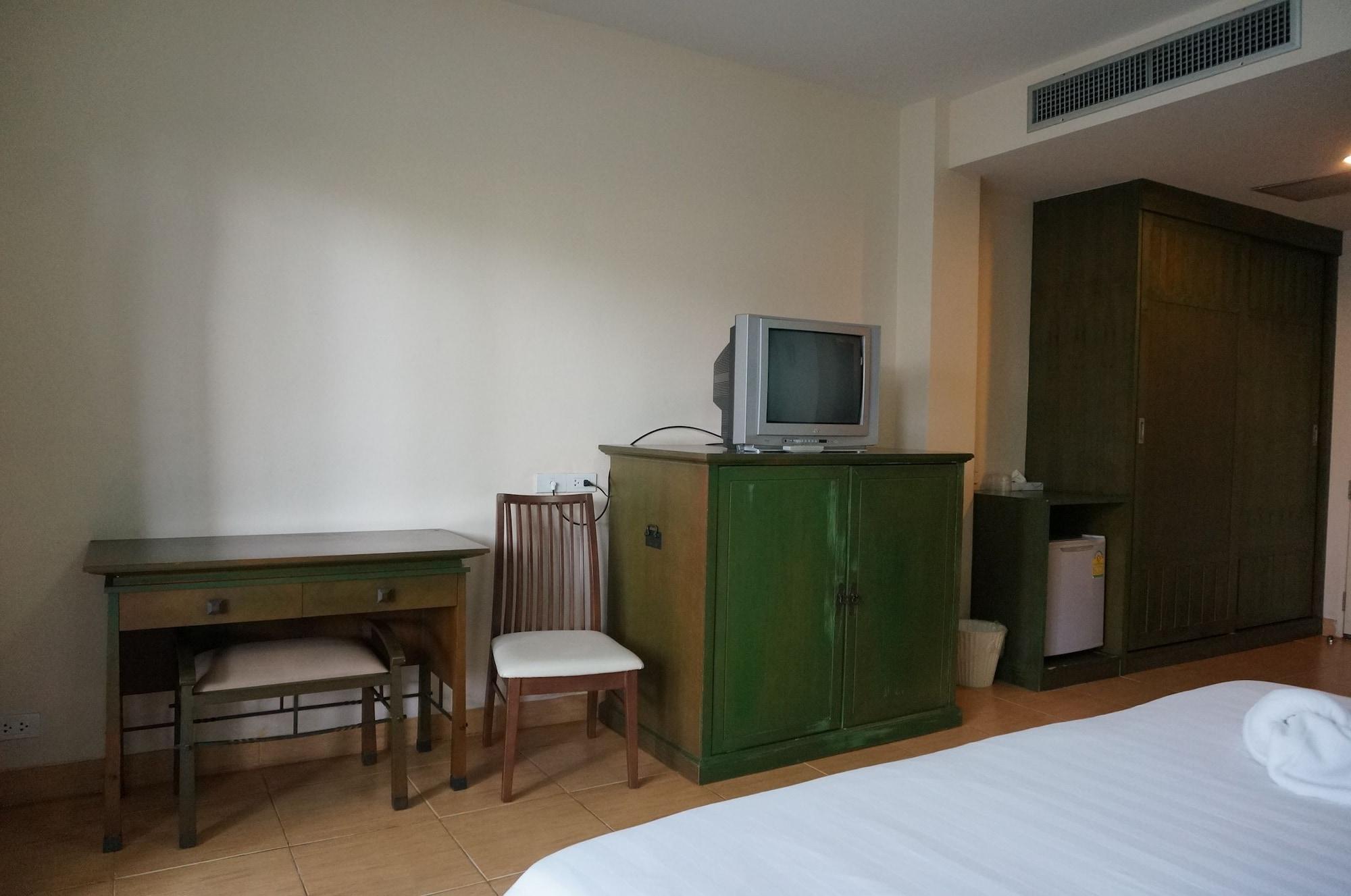 Baan Suksiri Hotel Хуа Хин Екстериор снимка