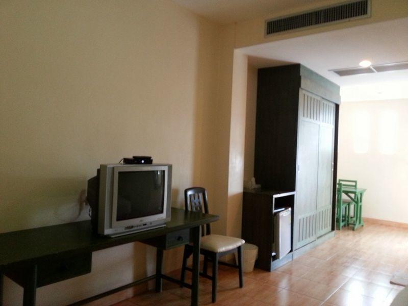 Baan Suksiri Hotel Хуа Хин Екстериор снимка