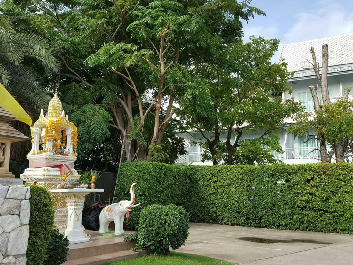 Baan Suksiri Hotel Хуа Хин Екстериор снимка