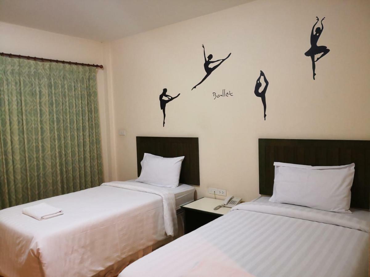 Baan Suksiri Hotel Хуа Хин Екстериор снимка