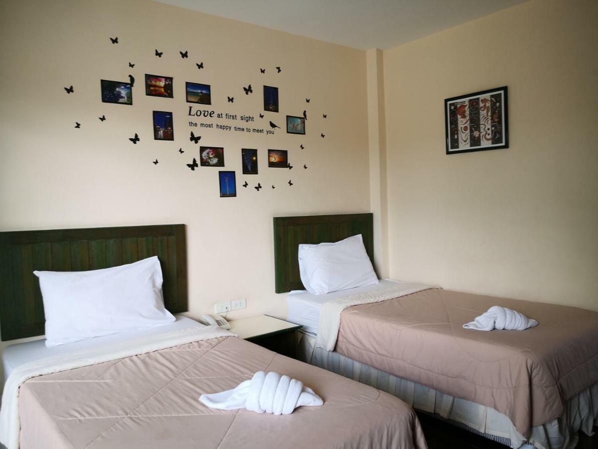Baan Suksiri Hotel Хуа Хин Екстериор снимка